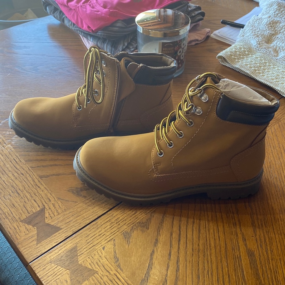 Womens boots